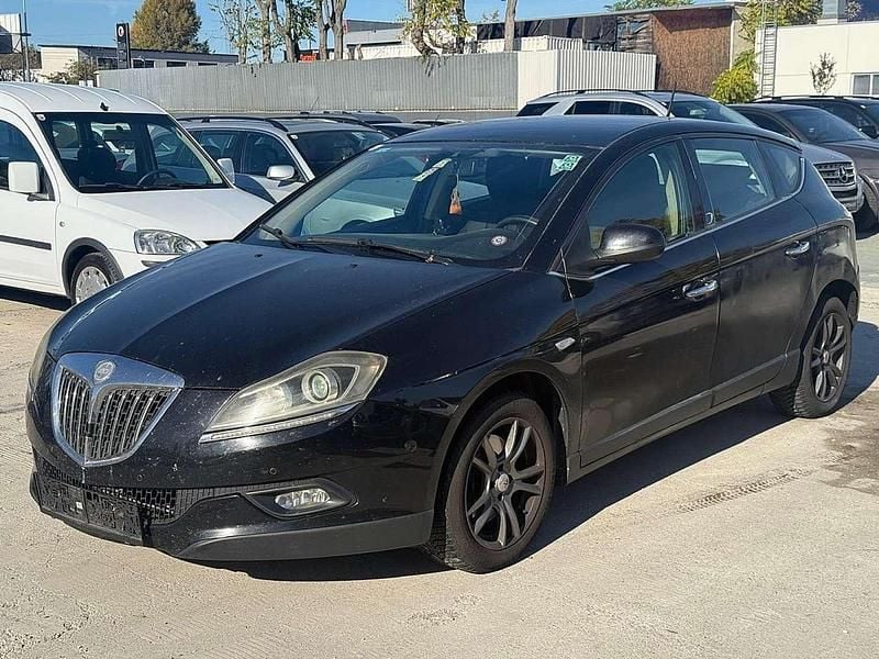 Schwarz Gebraucht 2010 Lancia Delta Kleinwagen | € 1.490 - Bild 1/4