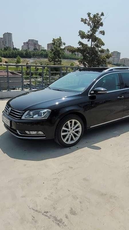 Gebraucht VW Passat Highline 140 PS (102 kW) 2012 Kombi