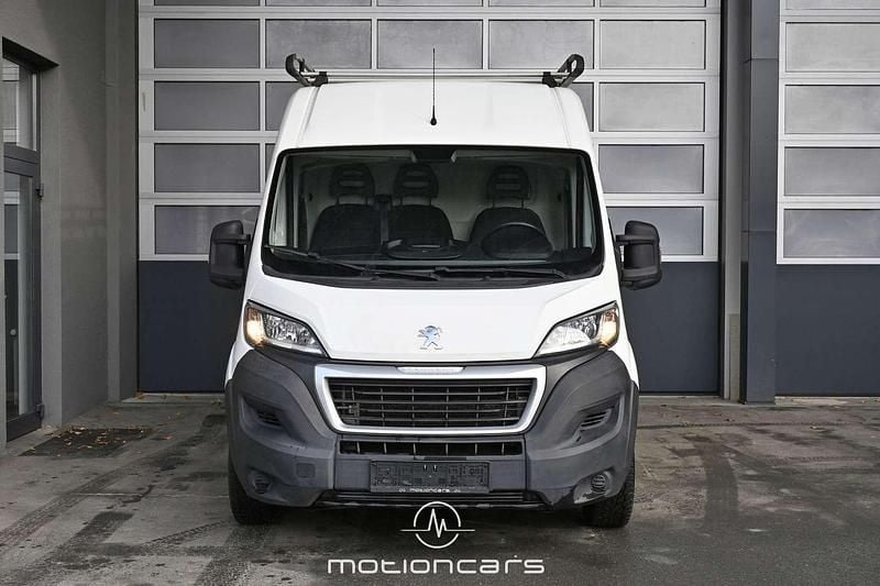 Gebraucht Peugeot Boxer 131 PS (96 kW) 2019 Weiß Van