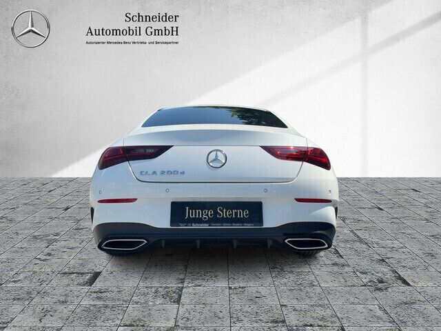 Gebraucht Mercedes CLA200 150 PS (110 kW) 2024 Weiß Coupé
