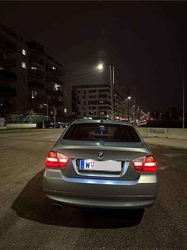 Gebraucht BMW 318 143 PS (105 kW) 2007 Limousine
