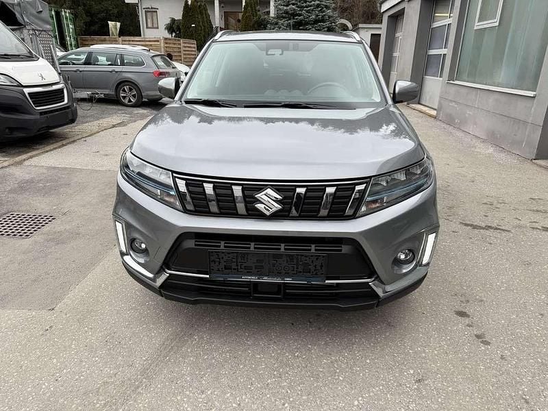 Gebraucht Suzuki Vitara GL 129 PS (94 kW) 2022 Grau SUV