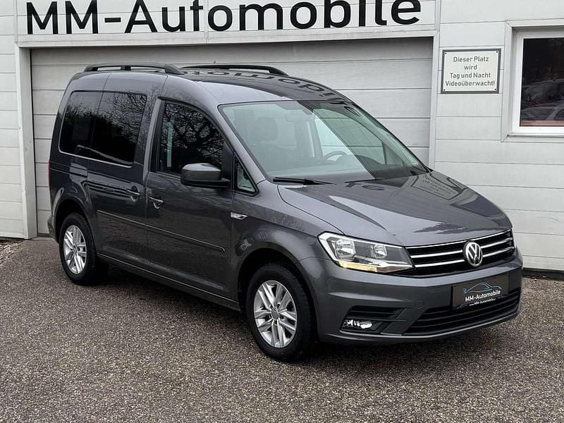 Grau Gebraucht 2015 VW Caddy Comfortline Van / Kleinbus | € 14.990 - Bild 1/4