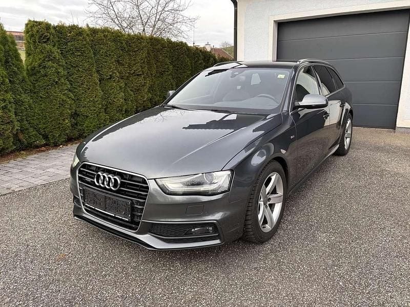 Gebraucht Audi A4 S-Line 190 PS (139 kW) 2014 Grau Kombi