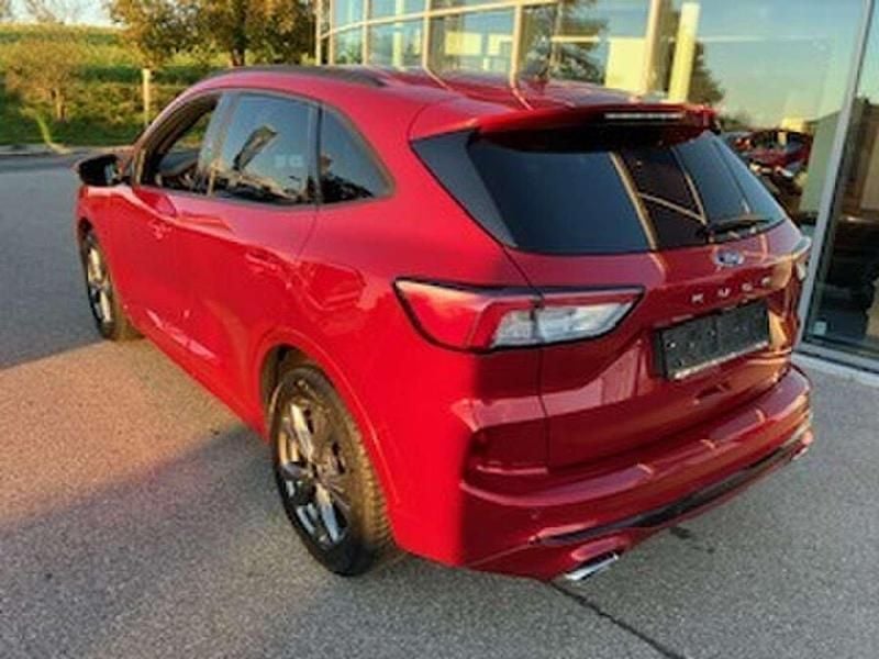 Gebraucht Ford Kuga ST-Line 120 PS (88 kW) 2021 Rot SUV