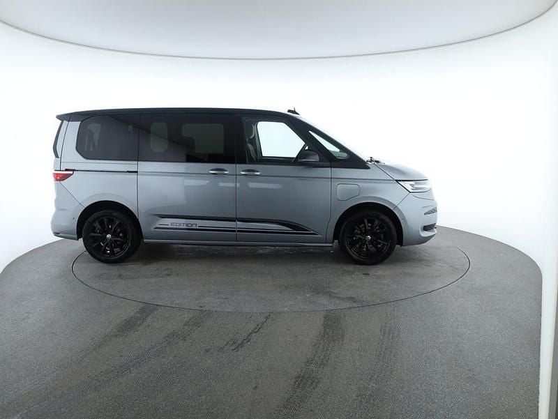 Gebraucht VW Multivan Edition 218 PS (160 kW) 2023 Silber  metallic Van