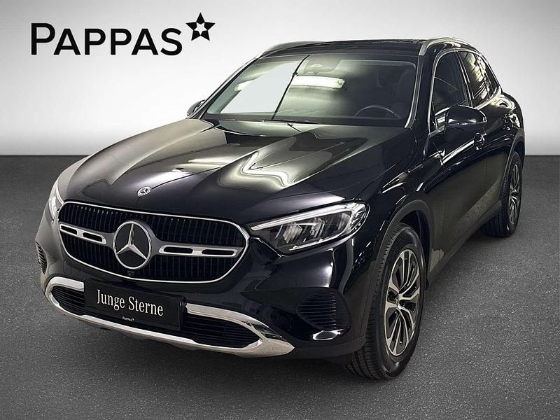 Gebraucht Mercedes GLC220 197 PS (144 kW) 2024 Obsidianschwarz metallic SUV