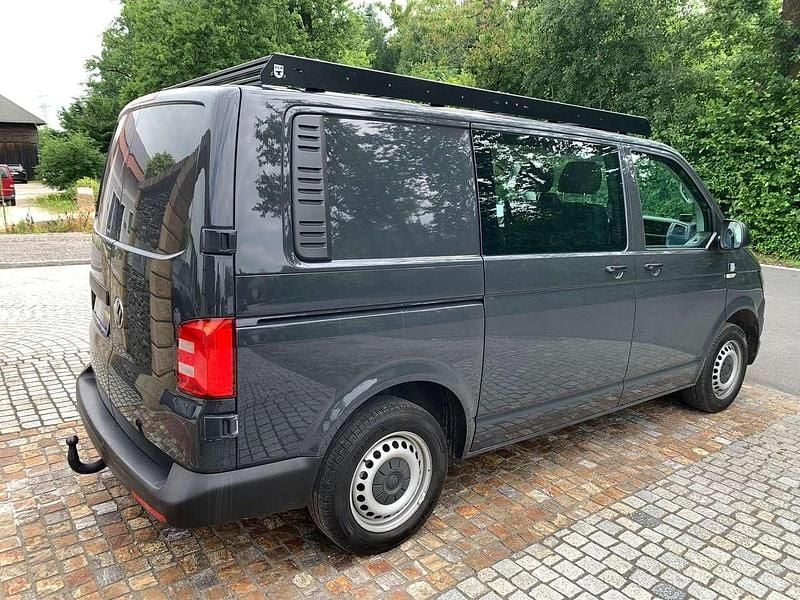Gebraucht VW T6 150 PS (110 kW) 2018 Grau Van