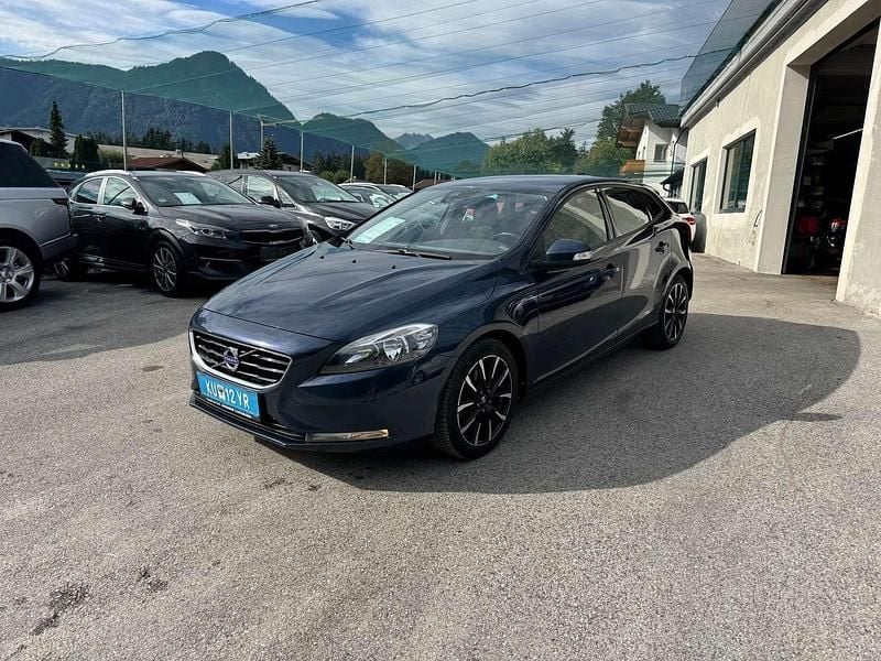 Gebraucht Volvo V40 Kinetic 120 PS (88 kW) 2015 Blau Kombi