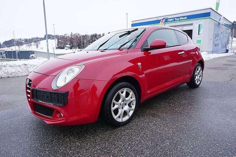 Gebraucht Alfa Romeo MiTo Distinctive 77 PS (56 kW) 2011 Rot Kleinwagen