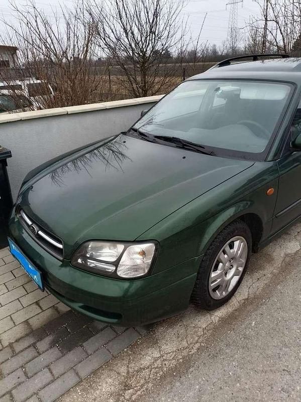 Grün Gebraucht 1999 Subaru Legacy Kombi | € 2.500 - Bild 1/4
