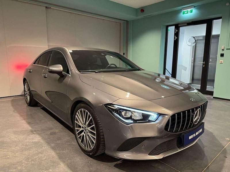 Gebraucht Mercedes CLA200 163 PS (119 kW) 2019 Grau Coupé