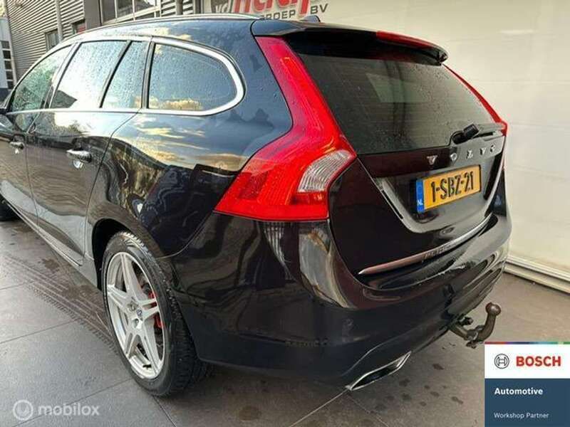 Gebraucht Volvo V60 Summum 215 PS (158 kW) 2013 Schwarz Kombi