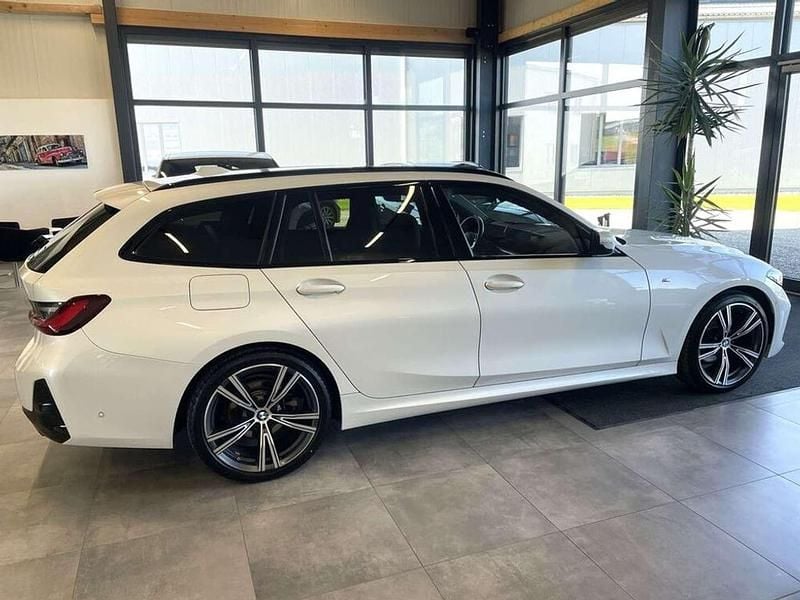 Gebraucht BMW 320 M Sport 190 PS (139 kW) 2024 Weiß Kombi
