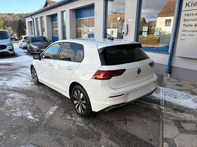 Gebraucht VW Golf VIII Life 116 PS (85 kW) 2025 Weiß Limousine