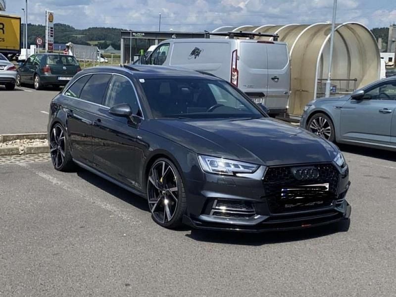 Gebraucht Audi A4 Sport 218 PS (160 kW) 2016 Grau Kombi