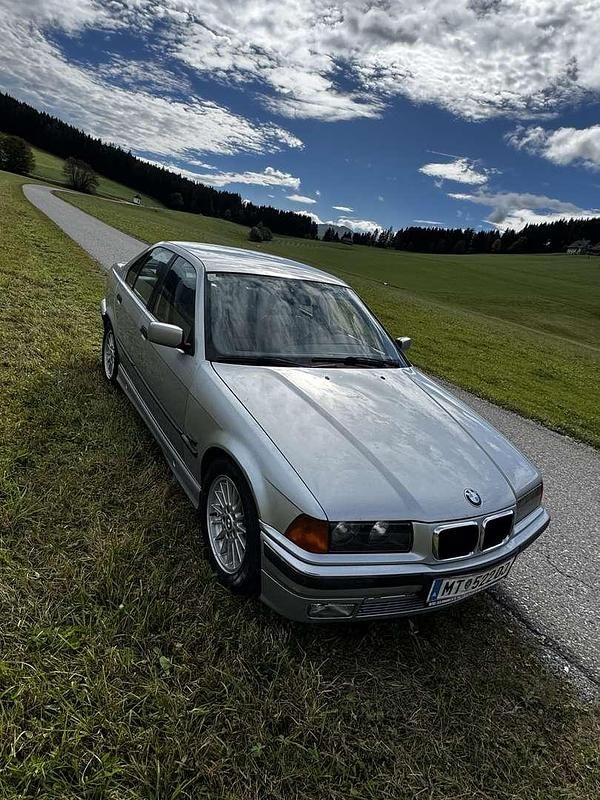 Gebraucht BMW 320 150 PS (110 kW) 1995 Limousine
