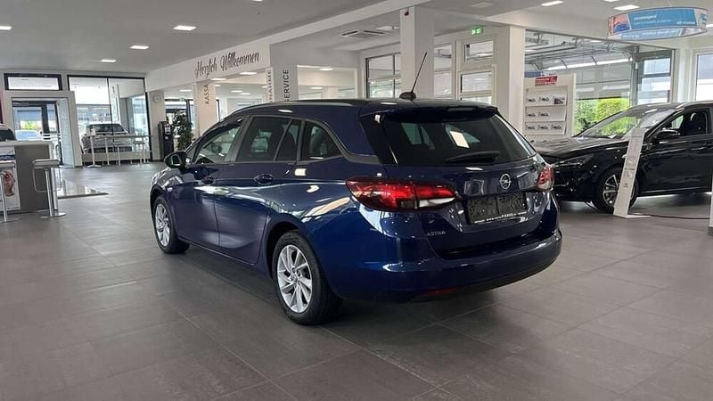 Gebraucht Opel Astra Edition 131 PS (96 kW) 2020 Blau Kombi