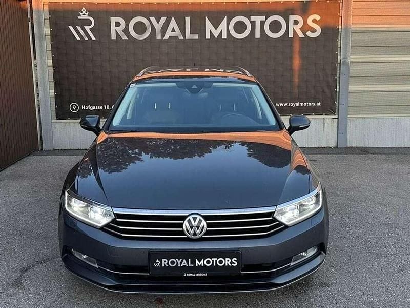 Gebraucht VW Passat Highline 150 PS (110 kW) 2017 Grau Kombi