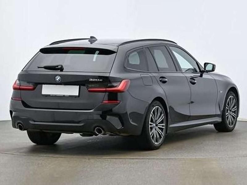 Gebraucht BMW 320e M Sport 163 PS (119 kW) 2021 Kombi