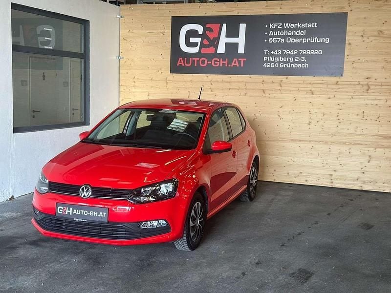 Gebraucht VW Polo Trendline 60 PS (44 kW) 2015 Rot Kleinwagen