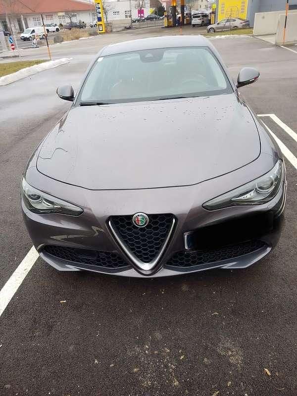 Gebraucht Alfa Romeo Giulia Super 179 PS (131 kW) 2016 Limousine