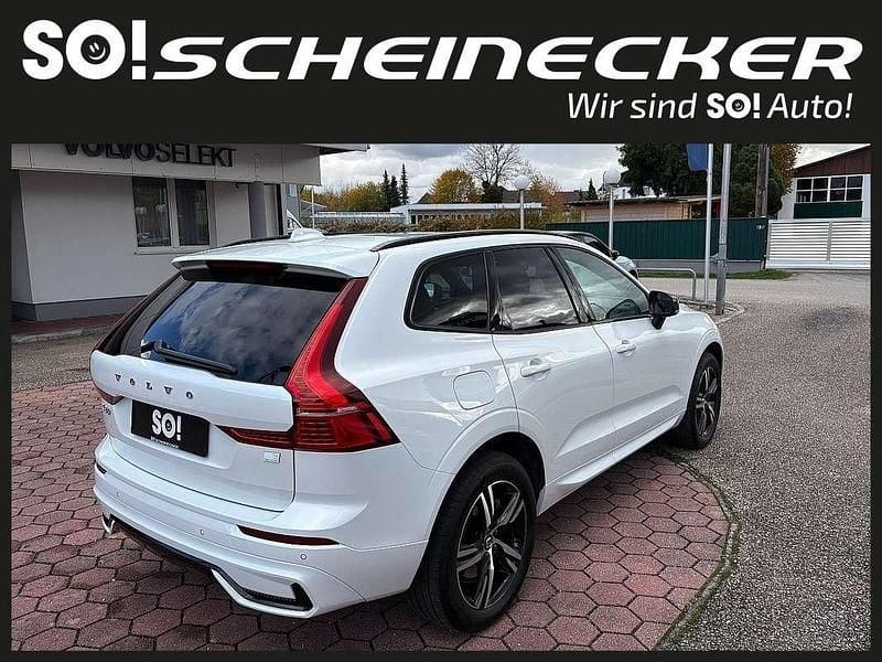 Gebraucht Volvo XC60 Plus 253 PS (186 kW) 2022 Weiß SUV