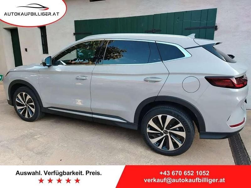 Neu BYD Seal U Boost 98 PS (72 kW) 2025 Beige SUV