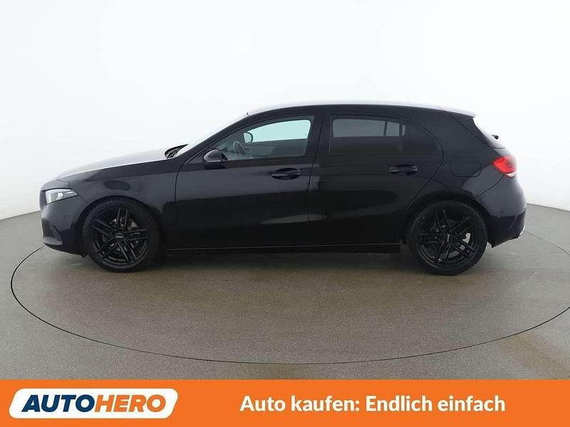 Gebraucht Mercedes A180 136 PS (100 kW) 2020 Schwarz Kleinwagen