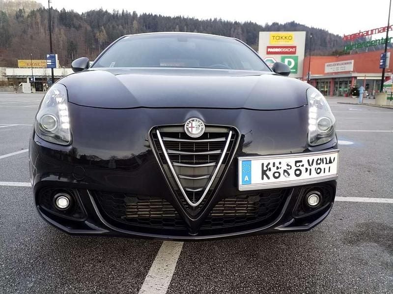Gebraucht 2015 Alfa Romeo Giulietta Exclusive Limousine | € 11.000 - Bild 1/4