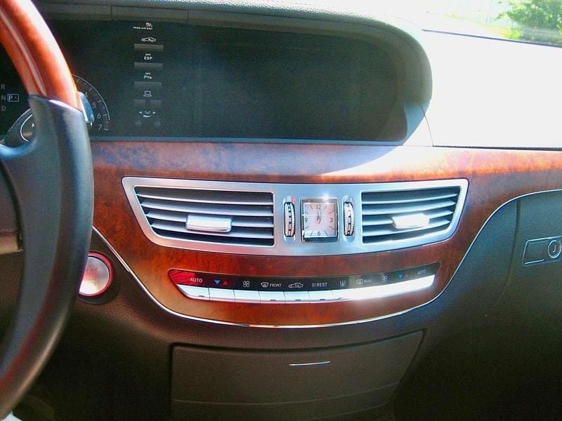 Gebraucht Mercedes S500 320 PS (235 kW) 2006 Silber Limousine