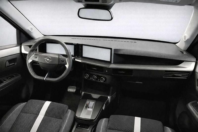 Gebraucht Opel Frontera 83 kW (113 PS) 2025 Silber SUV