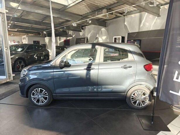 Neu Leapmotor T03 69 kW (95 PS) 2025 Grau Kleinwagen