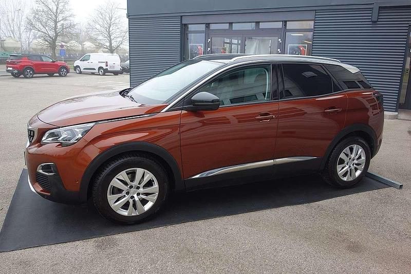 Gebraucht Peugeot 3008 Allure 120 PS (88 kW) 2017 Braun SUV