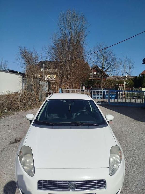 Gebraucht Fiat Grande Punto Dynamic 77 PS (56 kW) 2008 Kleinwagen