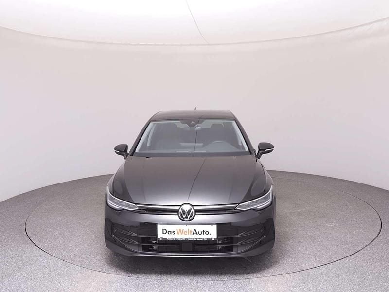 Gebraucht VW Golf VIII 150 PS (110 kW) 2025 Schwarz Limousine