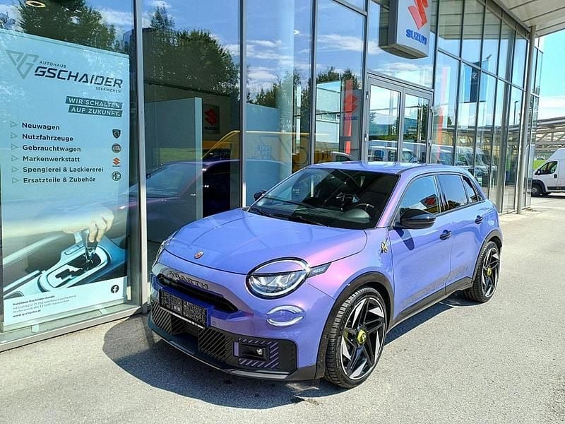 Violett Neu 2025 Abarth 600e Scorpionissima SUV | € 38.990 - Bild 1/4