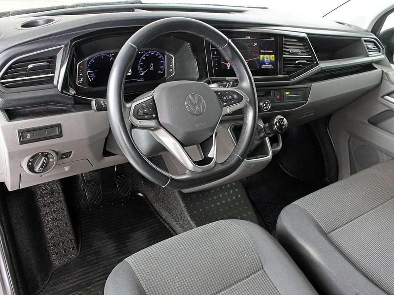 Gebraucht VW T6.1 150 PS (110 kW) 2021 Grau Van