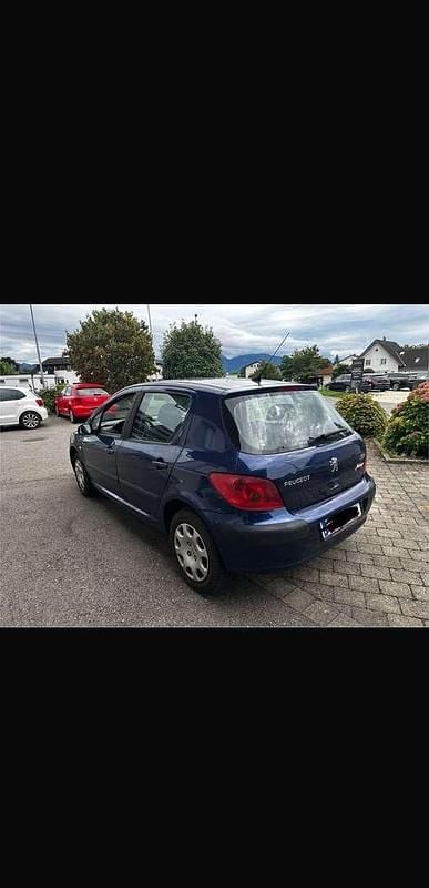 Gebraucht Peugeot 206 75 PS (55 kW) 2001 Limousine