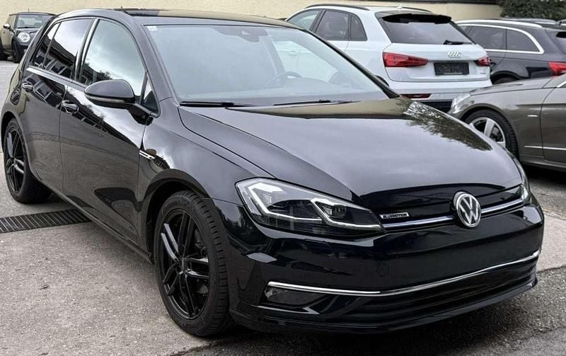 Gebraucht VW Golf Comfortline 131 PS (96 kW) 2018 Limousine