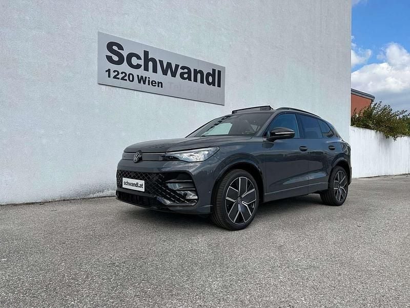 Neu VW Tiguan Sport 150 PS (110 kW) 2025 Mittelgrau  metallic SUV