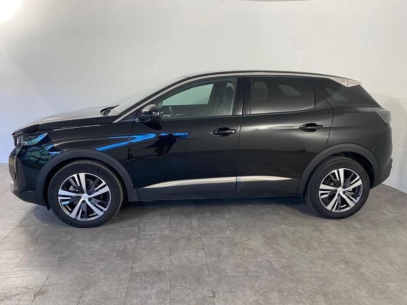 Gebraucht Peugeot 3008 Allure 131 PS (96 kW) 2024 Schwarz SUV