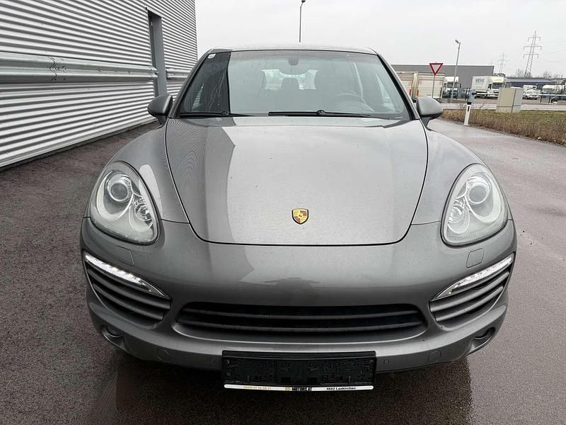 Gebraucht Porsche Cayenne 239 PS (175 kW) 2011 Grau SUV