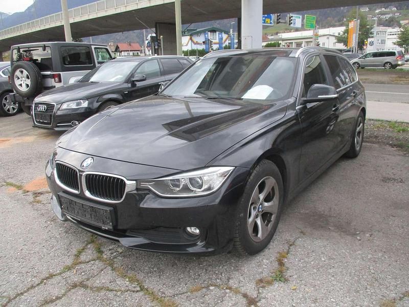 Schwarz Gebraucht 2014 BMW 320 Efficient Dynamics Kombi | € 11.700 (Fairer Preis) - Bild 1/4