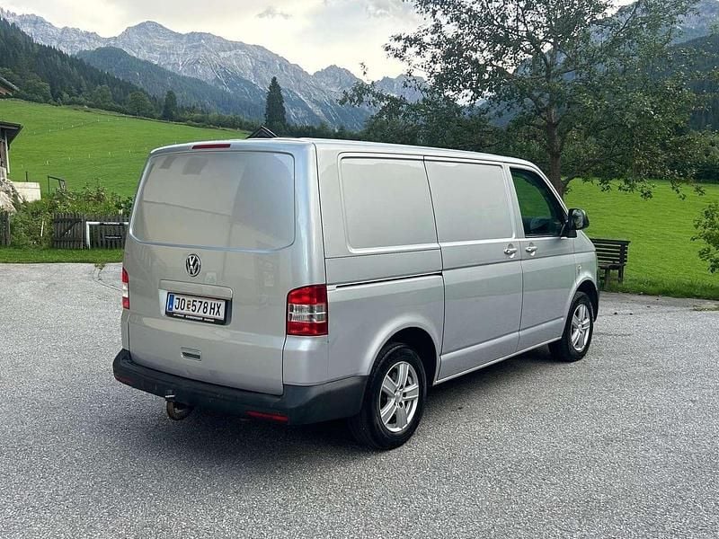 Gebraucht VW T6 140 PS (102 kW) 2015 Silber Van