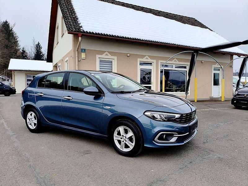 Blau Gebraucht 2021 Fiat Tipo Life Limousine | € 12.744 (Guter Preis) - Bild 1/4