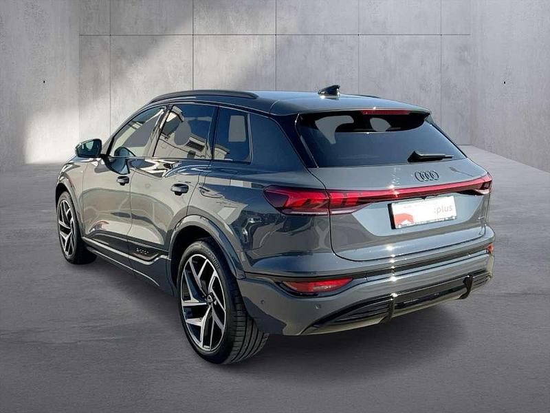 Gebraucht Audi Q6 e-tron 119 kW (163 PS) 2025 Grau SUV