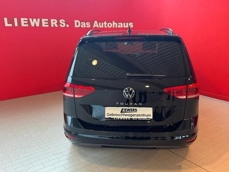 Gebraucht VW Touran Life 150 PS (110 kW) 2025 Schwarz  metallic Van / Kleinbus