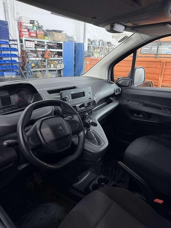 Gebraucht Peugeot Partner 102 PS (75 kW) 2022 Van / Kleinbus