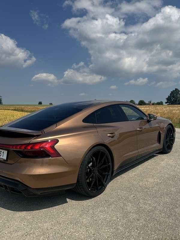 Gebraucht Audi e-tron GT quattro 350 kW (476 PS) 2022 Bronze Limousine